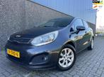 Kia Rio 1.2 CVVT Plus Pack/Nieuwe APK en beurt/AIRCO/4, Auto's, Kia, Euro 5, Gebruikt, Zwart, Origineel Nederlands