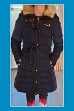 Donkerblauwe winterjas van Zara met bontkraag, Blauw, Zara, Ophalen of Verzenden, Zo goed als nieuw