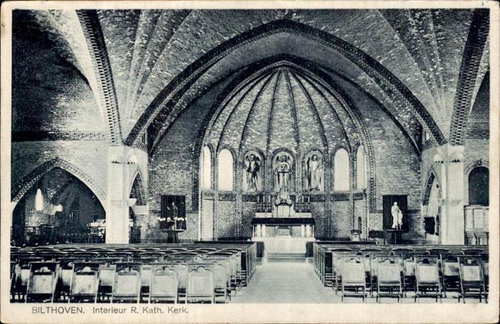 Bilthoven - Interieur R Kath Kerk, Verzamelen, Ansichtkaarten | Nederland, Gelopen, Utrecht, 1920 tot 1940, Ophalen of Verzenden