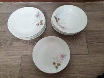 12x borden Kronester ( normaal en diep ) Ø24, 23 en 21 cm beschikbaar voor biedingen