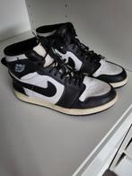 Nike jordans 38, Ophalen of Verzenden, Zo goed als nieuw, Sneakers of Gympen
