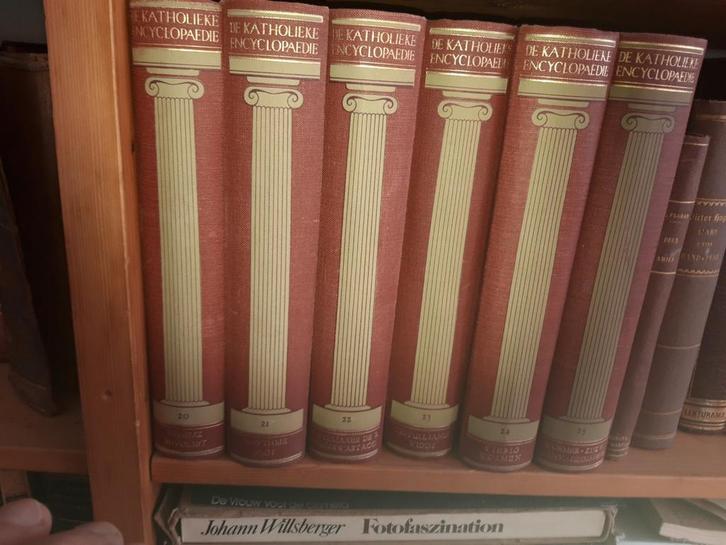 Katholieke Encyclopaedie 1949 + Aankoopnota, Boeken, Encyclopedieën, Gelezen, Complete serie, Algemeen, Ophalen