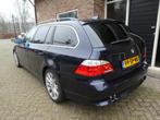 BMW 5-serie Touring 523i Executive Automaat / Leder / Navi, Auto's, BMW, Automaat, Achterwielaandrijving, Zwart, 2497 cc