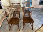 Vier houteneiken stoelen, Ophalen