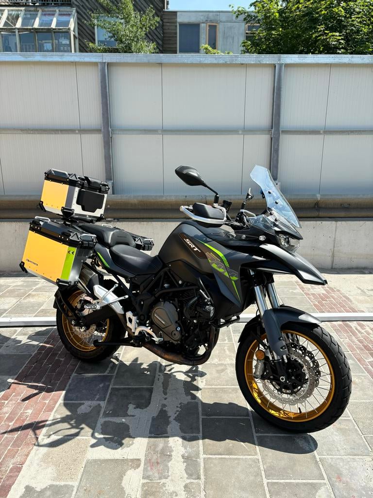 QJMOTOR SRT 700 X TOURING (A2 35kW), Ophalen