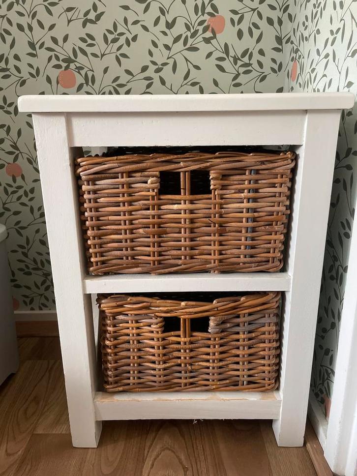 Leen Bakker kastje met rotan manden, Huis en Inrichting, Kasten | Ladekasten, Gebruikt, Minder dan 100 cm, Minder dan 50 cm, 25 tot 50 cm