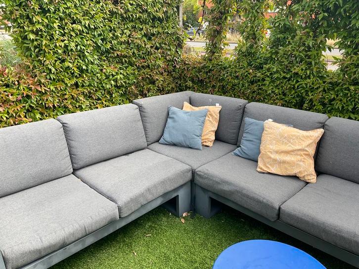 Lounge set grijs  aluminium met tafel/bank en losse kussens, Tuin en Terras, Tuinsets en Loungesets, Gebruikt, Loungeset, Aluminium