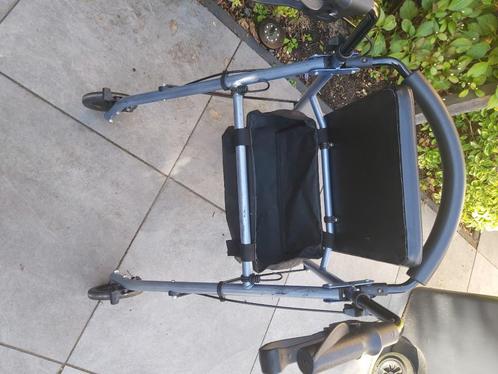 Rollator te koop, Diversen, Rollators, Gebruikt, Lichtgewicht, Opvouwbaar, Ophalen