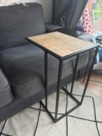 Bijzettafel voor onder de bank, Minder dan 55 cm, Vierkant, Zo goed als nieuw, Hout