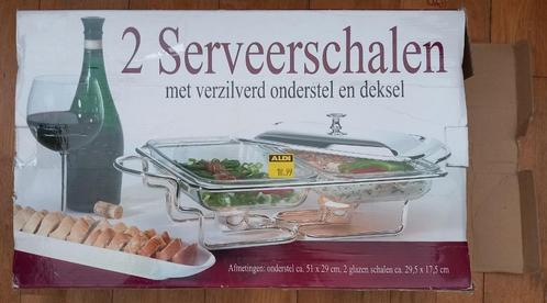 2 serveerschalen op verzilverd onderstel (is niet gepoetst), Huis en Inrichting, Keuken | Potten en Pannen, Gebruikt, Overige typen