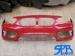 F20 F21 LCi 1 SERIE SPORTLINE VOORBUMPER ROOD FACELIFT VOOR, Voor, Nieuw, Ophalen of Verzenden, Bumper