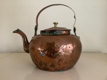 Antieke koperen appelketel beschikbaar voor biedingen