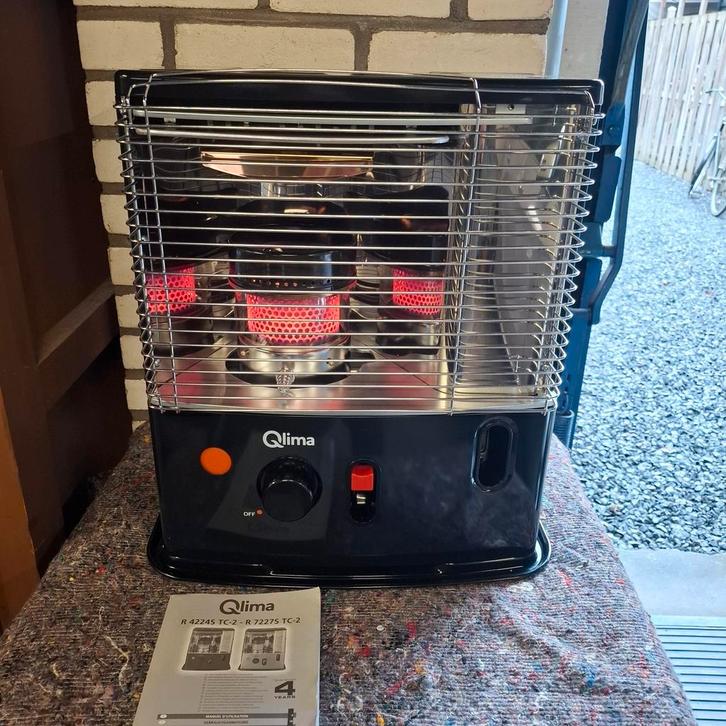 (Nieuw!)  Qlima R 4224S TC-2 kachel ( demo model), Caravans en Kamperen, Kampeeraccessoires, Zo goed als nieuw, Ophalen