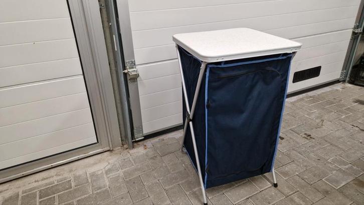 Campingkast Uitklapbaar - Zo Goed Als Nieuw!, Caravans en Kamperen, Kampeermeubelen, Zo goed als nieuw, Campingkast, Ophalen of Verzenden