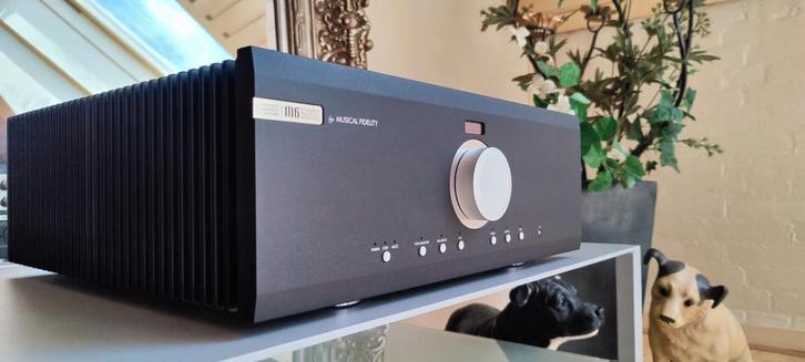 Musical Fidelity M6 500i - High End Stereo Amp. Antraciet., Audio, Tv en Foto, Versterkers en Receivers, Zo goed als nieuw, Stereo