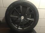 Toyota CHR winterbanden met zwarte velgen. 235/50/18, Auto-onderdelen, Banden en Velgen, Ophalen, 18 inch, Banden en Velgen, Winterbanden