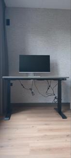 Hoog laag bureau, half jaar weinig gebruikt., Huis en Inrichting, Bureaus, Ophalen, Zo goed als nieuw