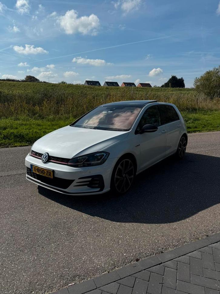Volkswagen Golf 2.0 GTI TSI 245pk 7-DSG 5D 2018 Wit, Auto's, Volkswagen, Particulier, Golf, Achteruitrijcamera, Adaptieve lichten