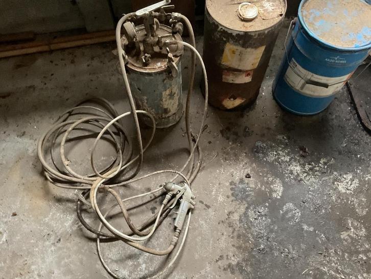 Drukvat voor spuiten en spuitapparatuur, Doe-het-zelf en Verbouw, Verf, Beits en Lak, Gebruikt, 20 liter of meer, Ophalen
