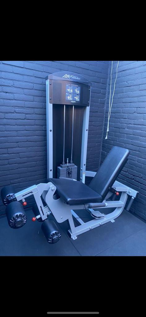 Life Fitness Leg Extension/Leg Curl Fit Series, Sport en Fitness, Fitnessmaterialen, Zo goed als nieuw, Overige typen, Ophalen
