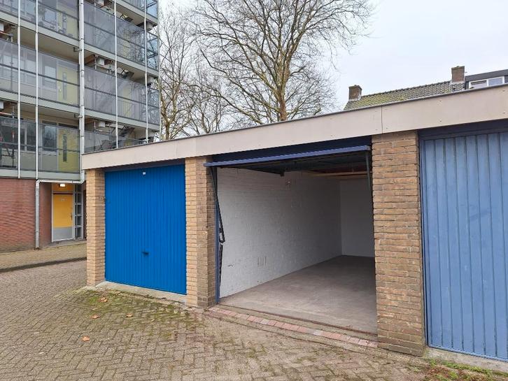 Te huur nette, droge garagebox in Haarlem (zie omschrijving), Auto diversen, Autostallingen en Garages