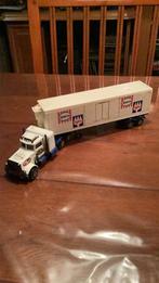 Peterbilt vrachtwagen met koeloplegger van Matchbox, Ophalen of Verzenden, Gebruikt, Bus of Vrachtwagen, Matchbox