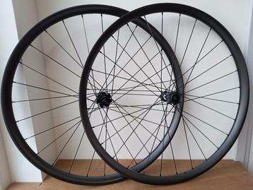 Wielset MTB 29″ Carbon 30mm inw. met DT Swiss 350 CL SP  beschikbaar voor biedingen