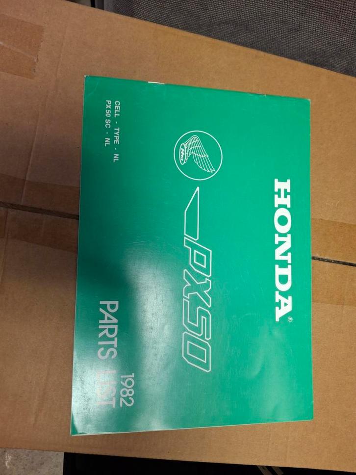 Honda PX50 Onderdelenlijst 1982 - Zeldzaam!, Fietsen en Brommers, Handleidingen en Instructieboekjes, Zo goed als nieuw, Ophalen of Verzenden