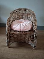 Mooi rieten kinderstoeltje met roze kussentje, Ophalen of Verzenden, Zo goed als nieuw, Stoel(en)