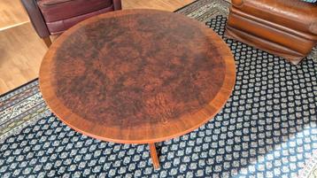 Salontafel notenhout 90x51  beschikbaar voor biedingen