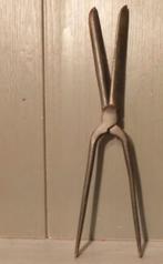 Antieke krultang metaal, Ophalen