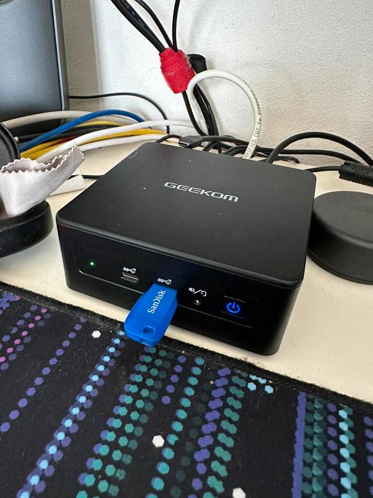 GM08i5T – Compacte, krachtige Mini-PC met Intel i5, Computers en Software, Overige Computers en Software, Zo goed als nieuw, Ophalen of Verzenden
