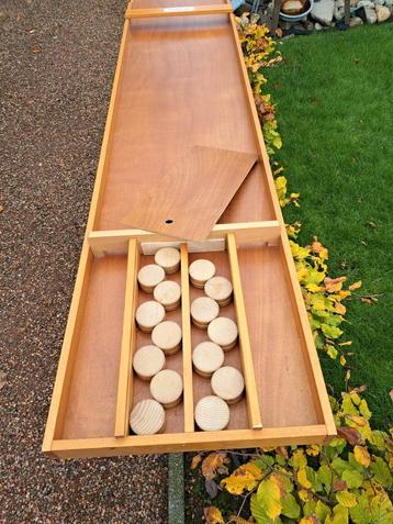 Sjoelbak Homas beschikbaar voor biedingen