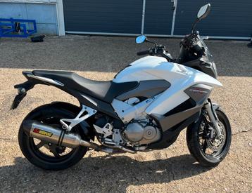 Honda crossrunner VFR800 2011 beschikbaar voor biedingen
