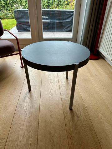 Artifort Palladio side table / salontafel / bijzettafel 60cm beschikbaar voor biedingen