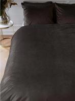 Riviera Maison Velvet Dekbedovertrek 240x220, Huis en Inrichting, Bruin, Dekbedovertrek, Tweepersoons, Ophalen of Verzenden