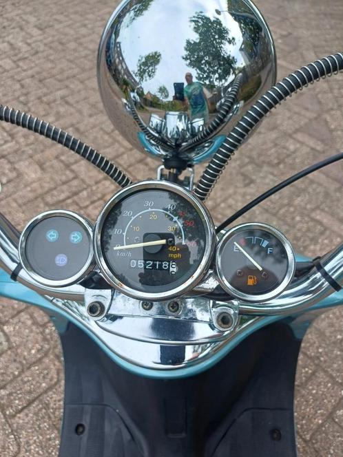 Leuke Motormania Bella snorscooter, Fietsen en Brommers, Scooters | Overige merken, Zo goed als nieuw, Benzine, Ophalen of Verzenden