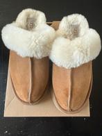 Ugg Disquette Pantoffels Cognac Maat 37, Kleding | Dames, Ophalen, Zo goed als nieuw, Bruin, Pantoffels of Sloffen