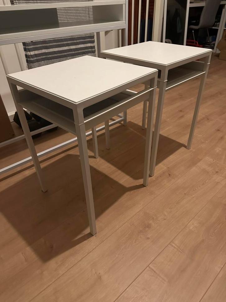 2x Ikea Nyboda Bijzettafels/Nachtkastjes, Huis en Inrichting, Tafels | Bijzettafels, Zo goed als nieuw, Vierkant, 60 cm of meer