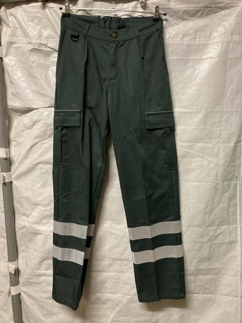 Nieuw! groene rescuewear EHBO werkbroek | 150, Tuin en Terras, Werkkleding, Nieuw, Dames, Heren, Broek, Ophalen of Verzenden