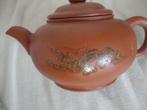 Chinese theepot rode klei Yixing rood draakmotief, Antiek en Kunst, Ophalen of Verzenden