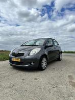 Toyota Yaris 1.3 16V Vvt-i 5DR SOL MMT 2008 Grijs Automaat, 4 cilinders, 17 km/l, Hatchback, 87 pk