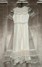 Mooi wit jurkje met kant maat 128, Kinderen en Baby's, Ophalen of Verzenden, Zo goed als nieuw, Meisje, Jurk of Rok