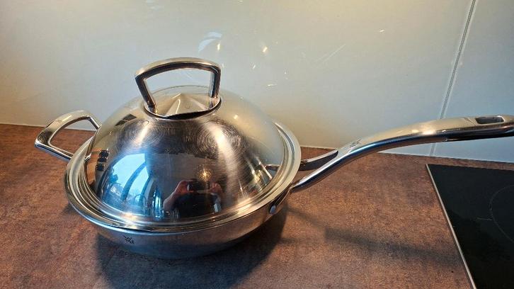WMF Wokpan 28cm, Huis en Inrichting, Keuken | Potten en Pannen, Gebruikt, Wok, Rvs, Inductieplaat, Keramische plaat, Verzenden