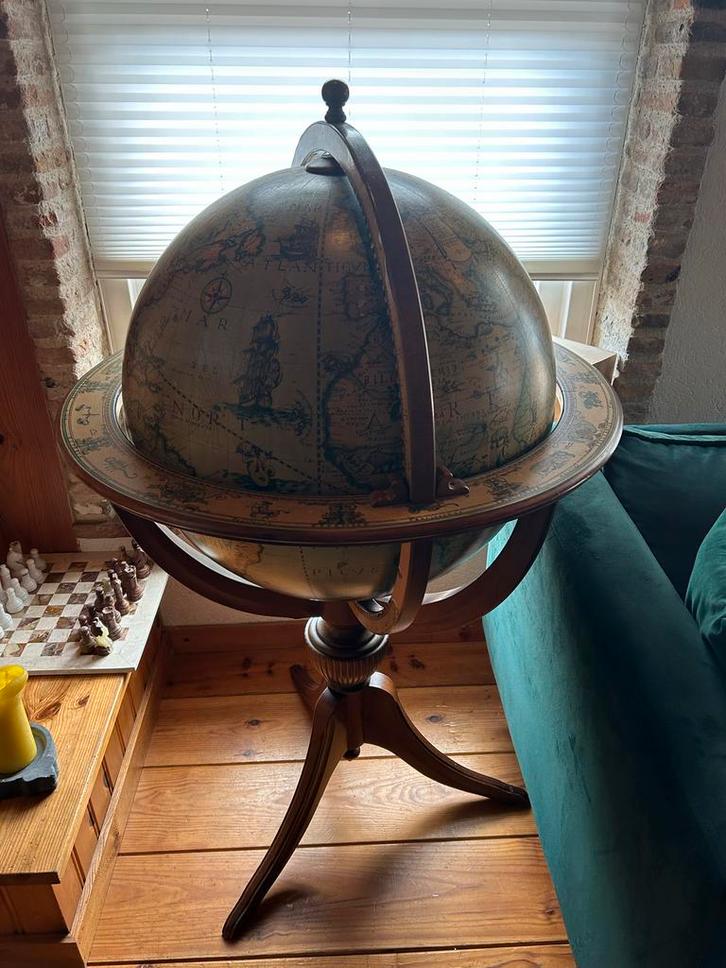 Antieke Globe Bar (zonder drank), Huis en Inrichting, Kasten | Vitrinekasten, Gebruikt, 100 tot 150 cm, 50 tot 100 cm, 50 tot 75 cm