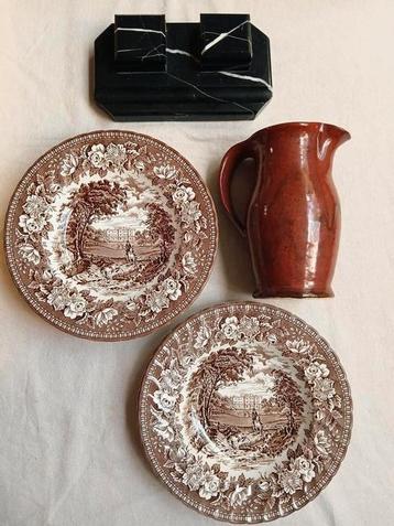 Vintage kan roodbruin keramiek beschikbaar voor biedingen