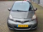 Toyota Aygo 1.0 12V Vvt-i 5DRS 2009 Groen, Voorwielaandrijving, 4 stoelen, Leder en Stof, 68 pk