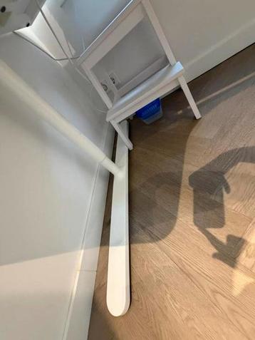 Hoekbureau Ikea (Bekant) te koop - afbeelding 2