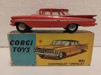 Vintage Corgi Toys 1:43 Chevrolet Impala pink #220, Ophalen of Verzenden, Zo goed als nieuw, Auto, Corgi