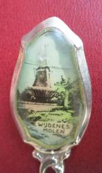 theelepeltje Stofmolen Wijdenes nh molen in kleur, Ophalen of Verzenden, Metaal, Bestek